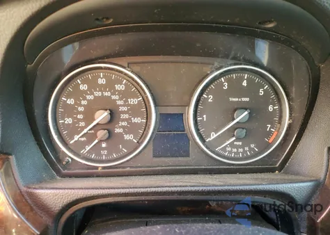 2011 BMW 328 Xi Sulev z USA, uszkodzony, nr VIN WBAPK5G5XBNN26498